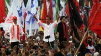 Capres nomor urut 01, Jokowi hadir dalam kampanye terbuka di Stadion Sriwedari Solo, Selasa (9/4).(Liputan6.com/Fajar Abrori)