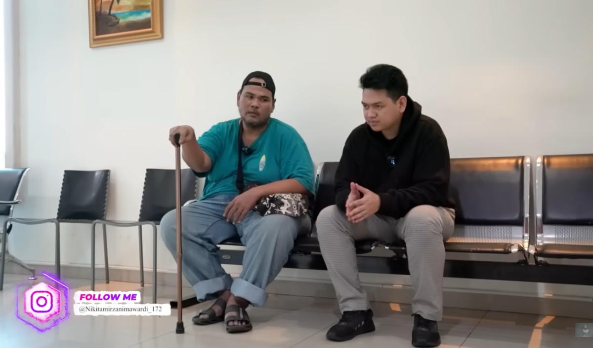 Fahmi Bo sendiri mengaku tidak memeriksakan penyakitnya ke dokter. Selama ini, dia memilih alternatif untuk menjalani terapi.<br>