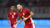 Pemain Timnas Indonesia, Marc Klok, melakukan selebrasi setelah mencetak gol ke gawang Chinese Taipei dalam laga FIFA Matchday di Stadion Gelora Bung Tomo (GBT), Surabaya, Jumat (05/09/2025). (Bola.com/Abdul Aziz)