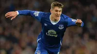 Bek Tangguh Everton Jadi Pembelian Perdana Chelsea di Era Conte?