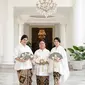 Kahiyang Ayu, Iriana Jokowi, dan Selvi Ananda. (Foto: Dok. Instagram @dierabachir)