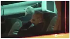 Video Andres Iniesta menangis di dalam bus skuat Barcelona usai dikalahkan Atletico Madrid di perempat final Liga Champions, Kamis (14/4/2016) dini hari WIB.
