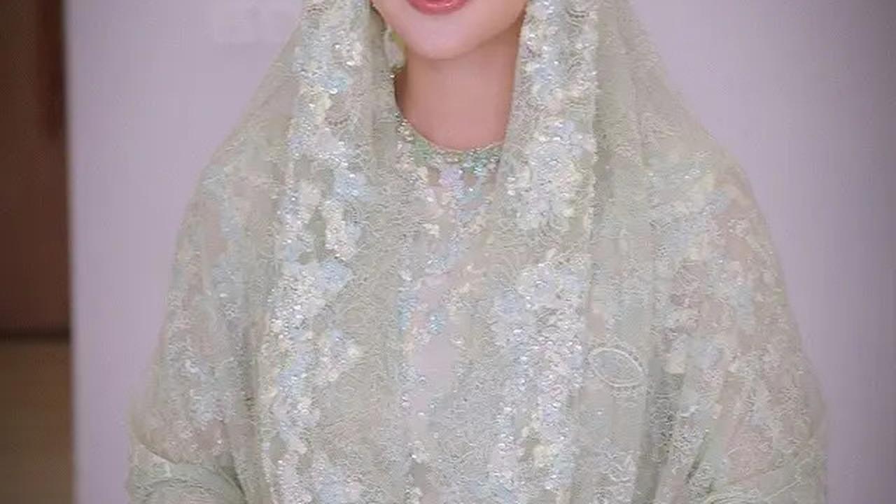 8 Potret Febby Rastanty Gelar Pengajian dan Siraman Jelang Nikah, Penuh Bahagia