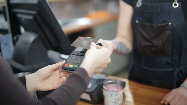 ilustrasi tips mengatur keuangan saat lebaran/pexels