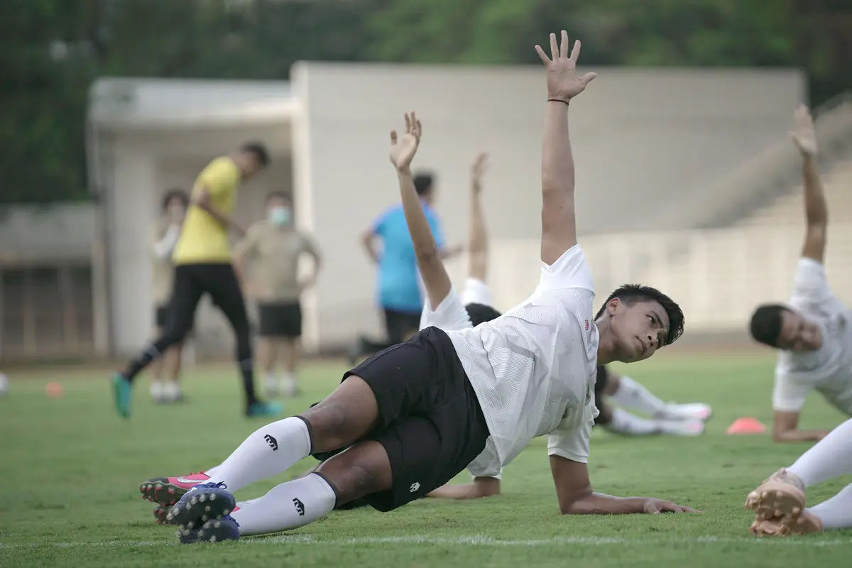 Timnas Indonesia Gelar Latihan Perdana dengan Protokol Kesehatan