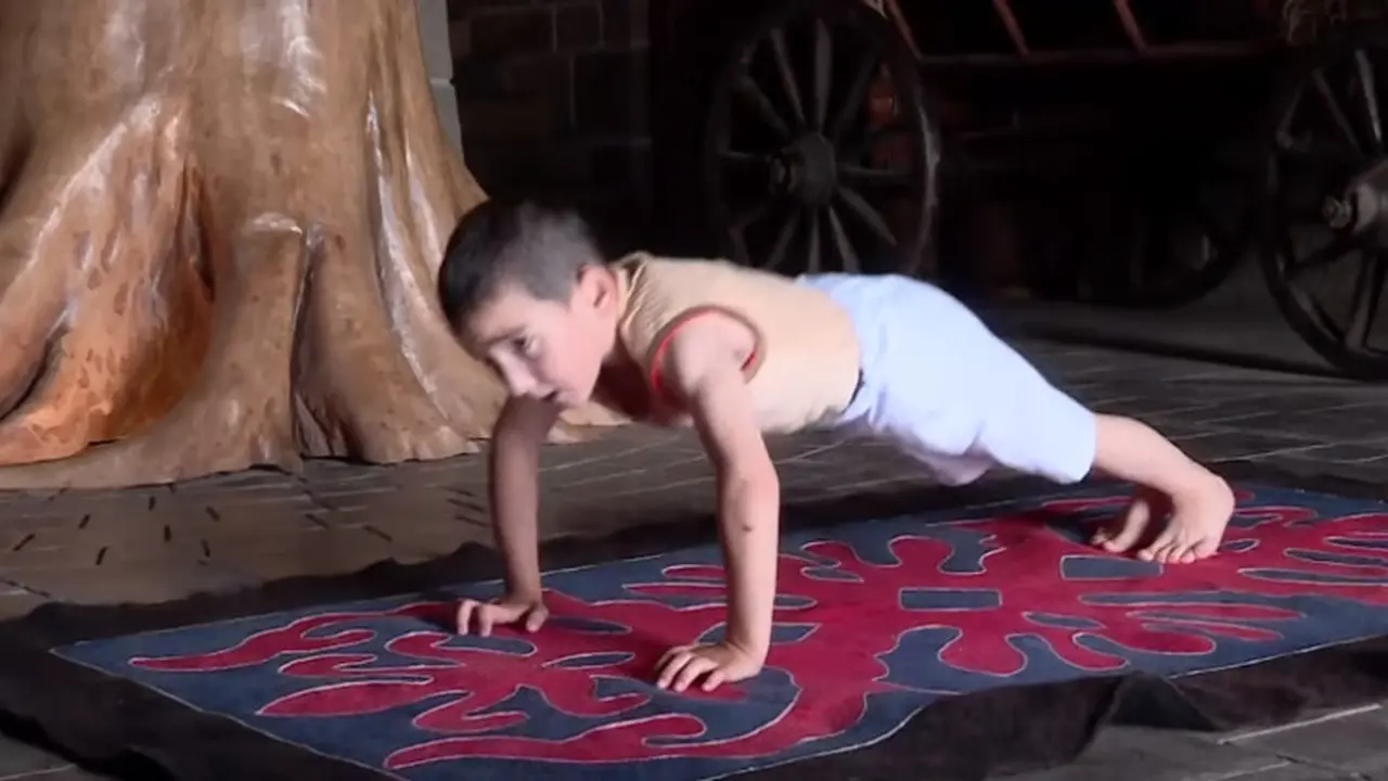Lakukan Push Up 3270 Kali dalam 2 Jam, Bocah 6 Tahun Ini Dapat Hadiah Tak Terduga