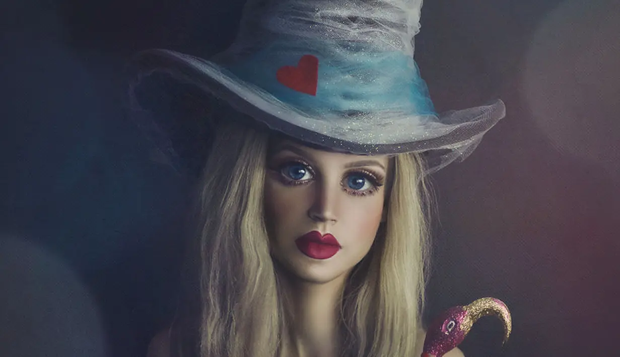 Gambar Foto Model Ini Bikin Merinding Sekaligus Terpesona - Photo