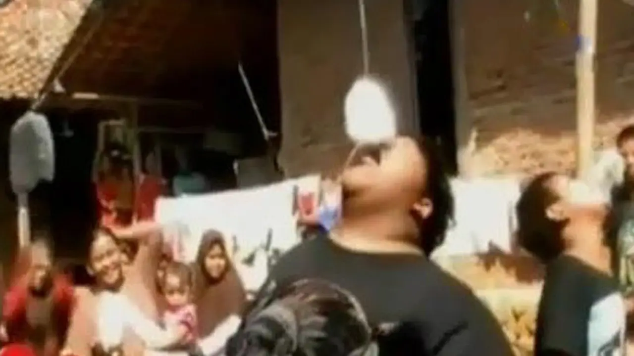 Arya Bocah Obesitas Ikuti Lomba HUT Kemerdekaan