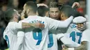 3. Real Madrid - Mengeluarkan 6,2 juta poundsterling per pekan. (AP/Francisco Seco)