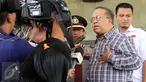 Mantan Sekretaris Jenderal Kementerian Kebudayaan dan Pariwisata periode 2004-2008 Sapta Nirwandar usai menjalani pemeriksaan di KPK, Jakarta, Kamis (25/6/2015). Sapta diperiksa sebagai saksi untuk tersangka Jero Wacik. (Liputan6.com/Helmi Afandi)
