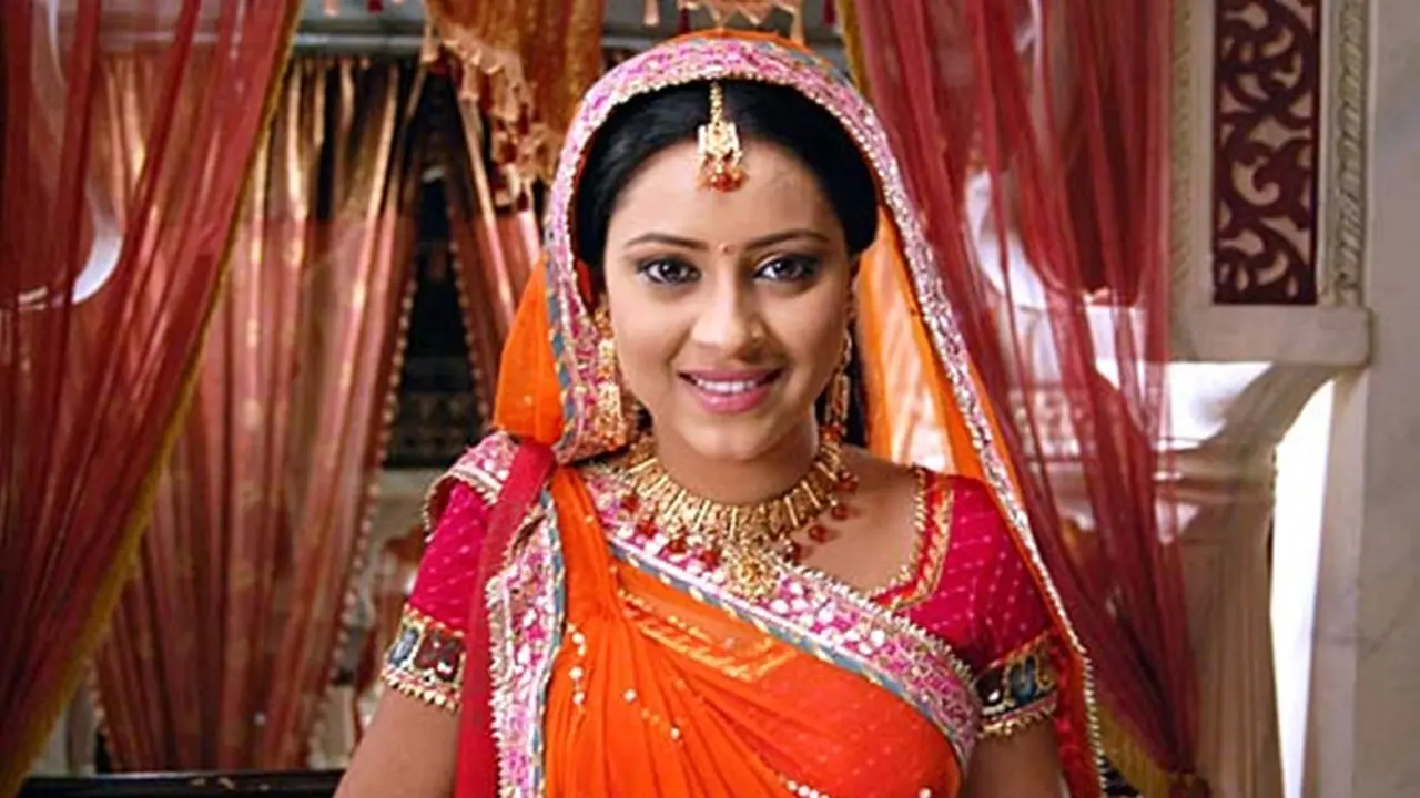 [Bintang] Pratyusha Banerjee