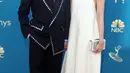 Lee Jung-Jae (kiri) dan Lim Se Ryung menghadiri Primetime Emmy Awards ke-74 di Microsoft Theater di Los Angeles pada Senin, 12 September 2022. Pasangan tersebut sebelumnya membuat penampilan publik bersama di 'Festival Film Cannes' awal tahun ini. (Momodu Mansaray/Getty Images via AFP)