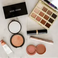 Ilustrasi makeup. Sumber foto: unsplash.com/Element5 Digital.