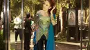 Olla Ramlan hadir dengan penuh pesona sembari pamer body goals yang menawan.