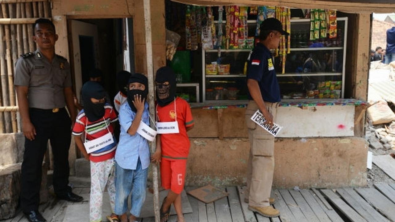 Begini cara Agus bunuh dan cabuli Neng di bedengnya