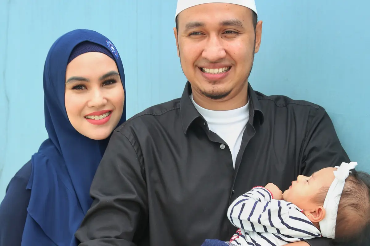 [Fimela] Kartika Putri dan Habib Usman Bin Yahya