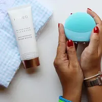 Cukup 30 detik, FOREO LUNA mini 3 mampu bersihkan kulit secara maksimal dengan hasil akhir kulit flawless dan glowing.