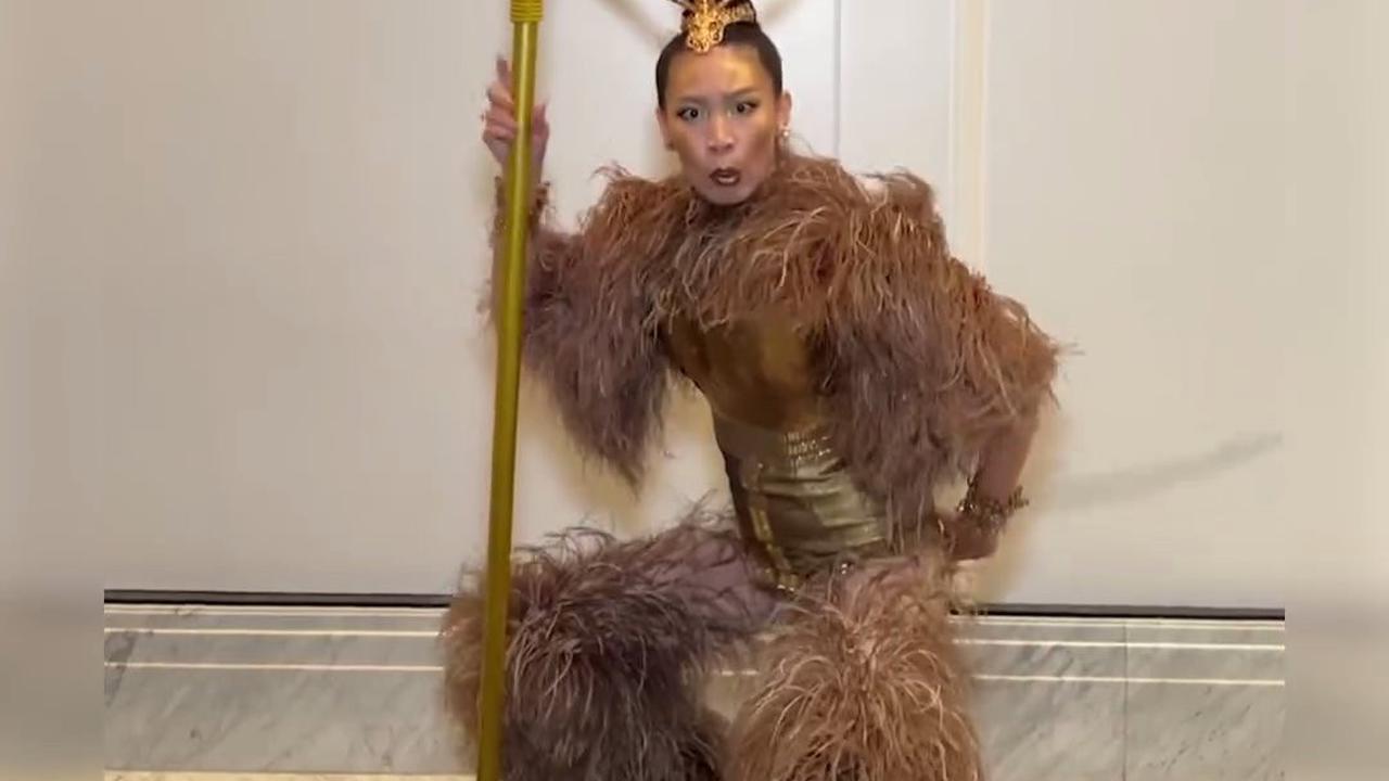 7 Potret Patricia Gouw Cosplay Jadi Kera Sakti Sun Go Kong di Perayaan Ultah Sahabat, Totalitas Tampil Spektakuler