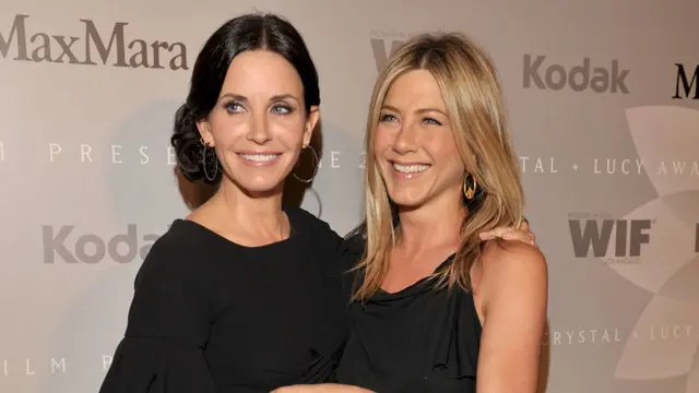 Courteney Cox & Jennifer Aniston