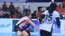 <p>Pemain Jakarta Pertamina Enduro, Polina Shemanova (kiri) melakukan passing untuk membangun serangan saat menghadapi Jakarta BIN pada laga seri kedua putaran kedua PLN Mobile Proliga 2024 di GOR Si Jalak Harupat, Kabupaten Bandung, Sabtu (8/6/2024). Jakarta Pertamina Enduro kalah 0-3 (22-25, 24-26, 25-27). (Dok. PBVSI)</p>