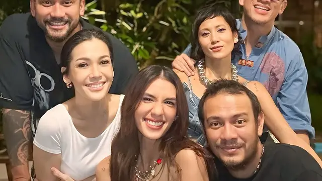 Artis Rayakan Tahun Baru di Rumah