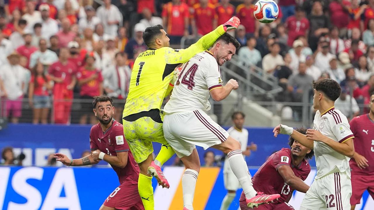 FOTO: Ronaldo Menangis Portugal Tersingkir dari Piala Dunia 2026