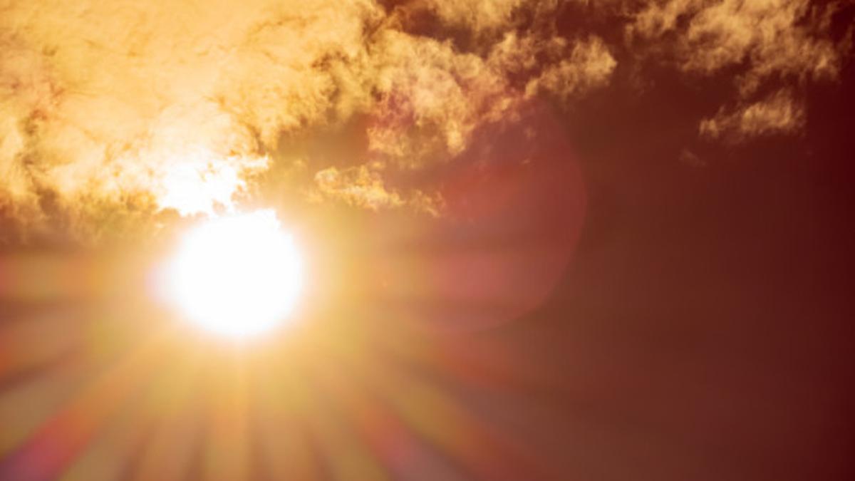 Heat wave hits India.  Do these 7 things to protect yourself from heat exposure