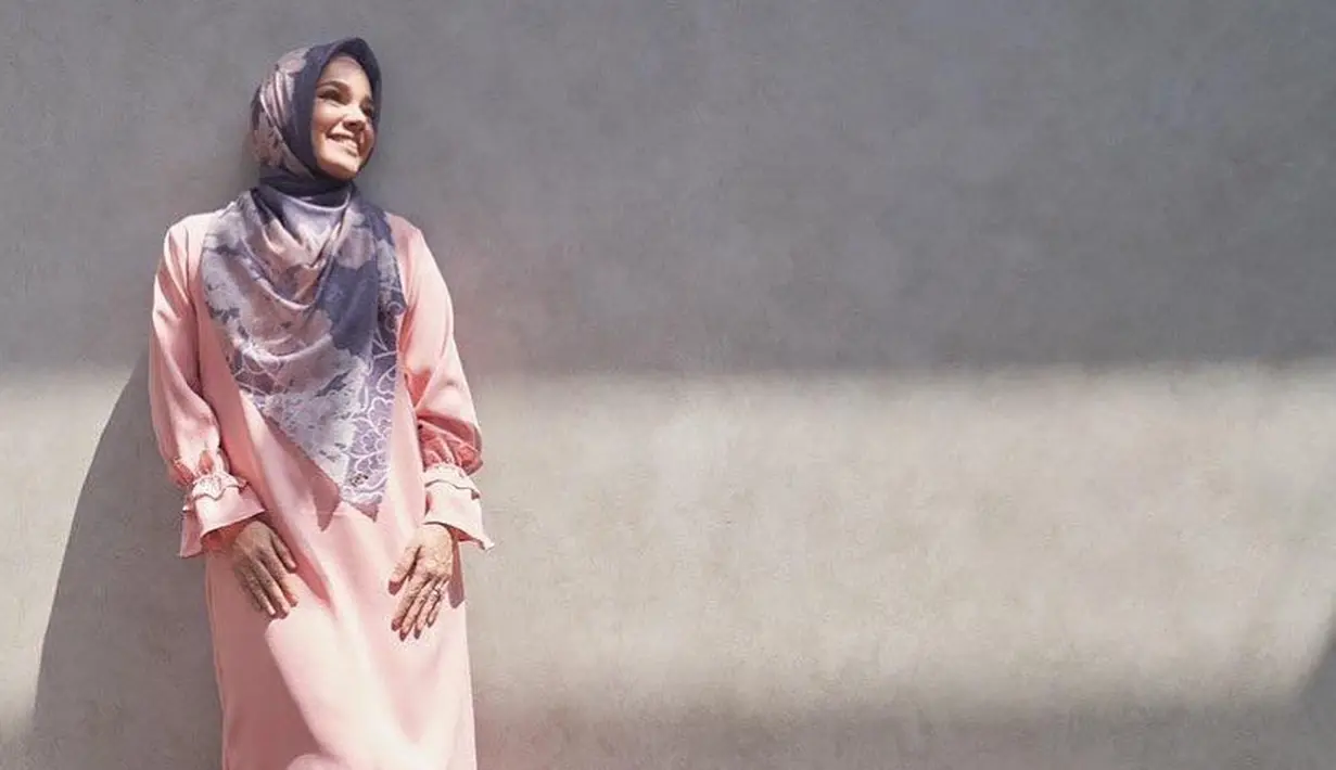 (Instagram/dewisandra)