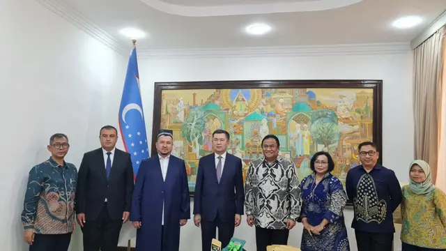 Wakil Ketua DPR Rachmat Gobel Ziarah ke Makam Imam Bukhari di Uzbekistan