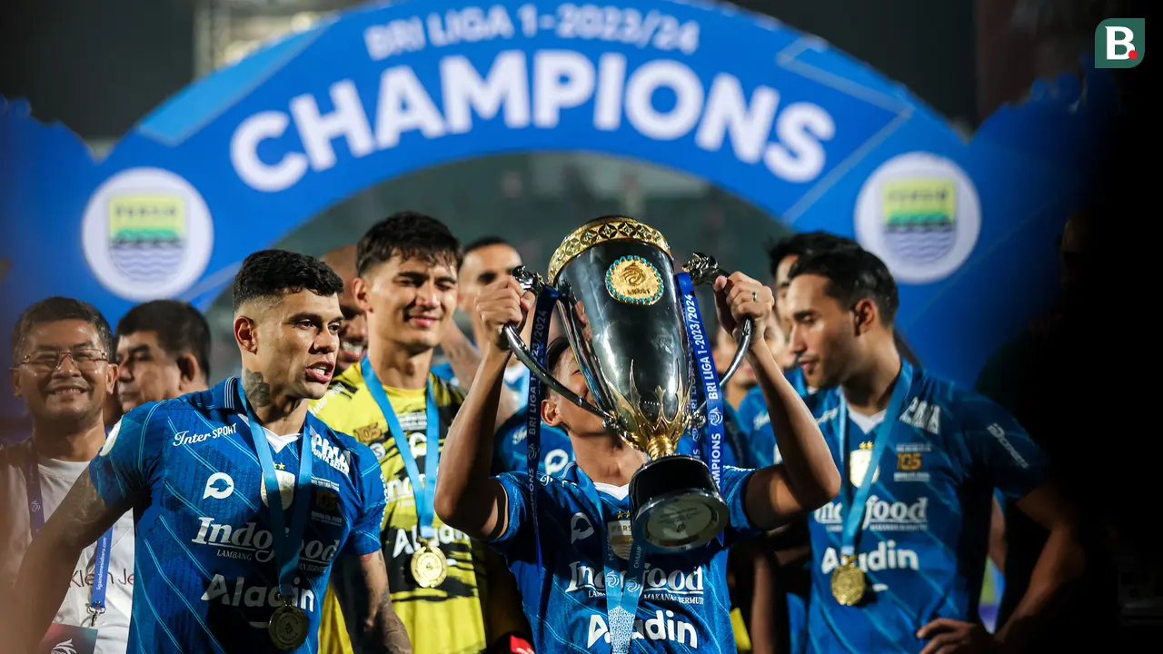 Foto: Juara BRI Liga 1 2024/2024, Beckham Putra Lengkapi 3 Gelar Juara di Tiga Level Usia Bersama Persib Bandung