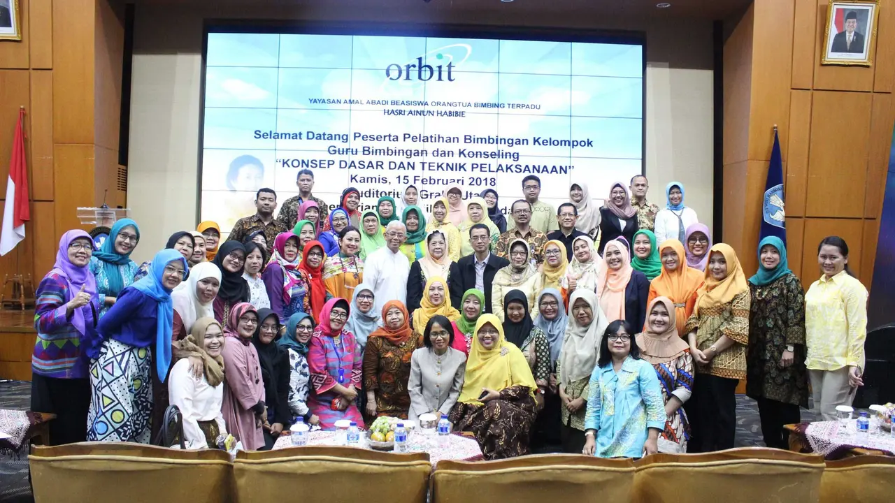 Mengenang Ainun Habibie dengan Habis Kartini, Terbitlah Ainun