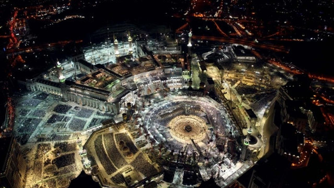 Keindahan malam takbir di Masjidil Haram