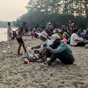 Kemarau Ubah Sungai Way Kanan Jadi 'Pantai' Dadakan