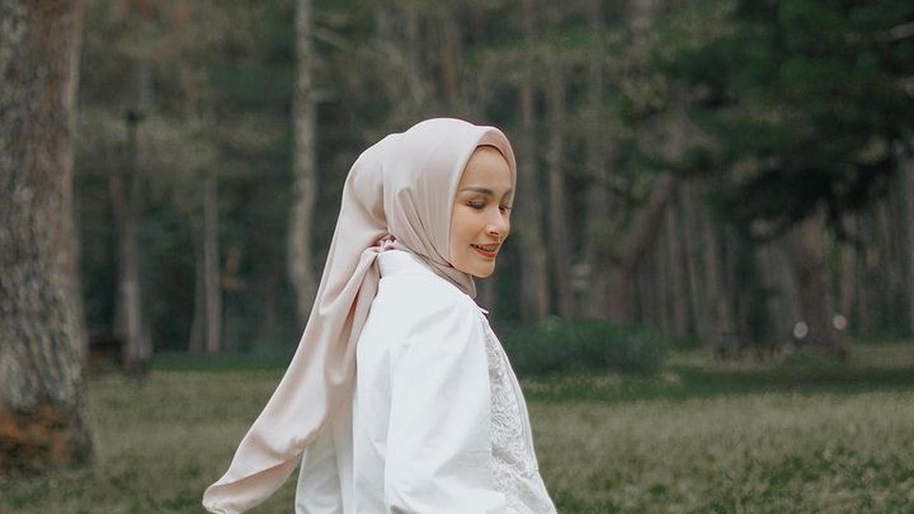 Intip Sederet Potret Soraya Larasati Usai Putuskan Berhijab, Semakin Cantik dan Bikin Pangling