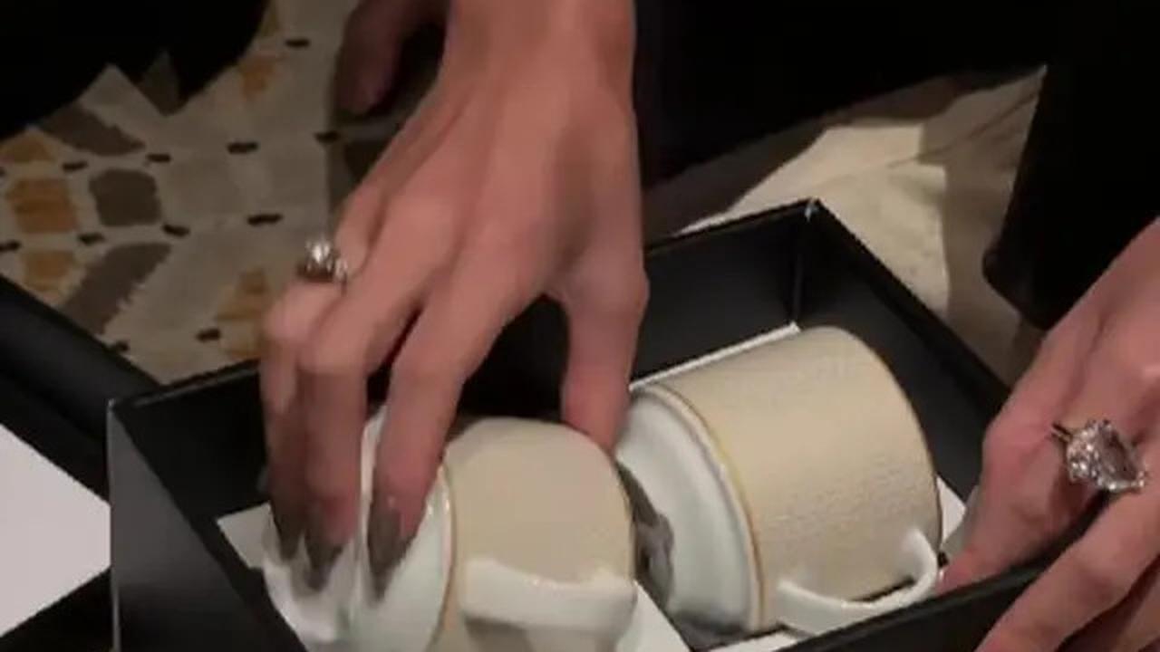 Intip Detail Souvenir Resepsi Luna Maya dan Maxime di Jakarta, Ada Mesin Kopi hingga Skincare