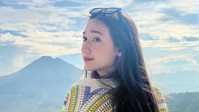 Sudah Bintangi Sinetron Baru, Ini 6 Potret Laura Moane 'DJS' Makin Populer