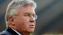 Ekspresi pelatih Turki Guus Hiddink di laga lanjutan kualifikasi Euro 2012 Grup A melawan Belgia di King Baudouin Stadium, Brussels, 3 Juni 2011. Skor 1-1. AFP PHOTO / JOHN THYS