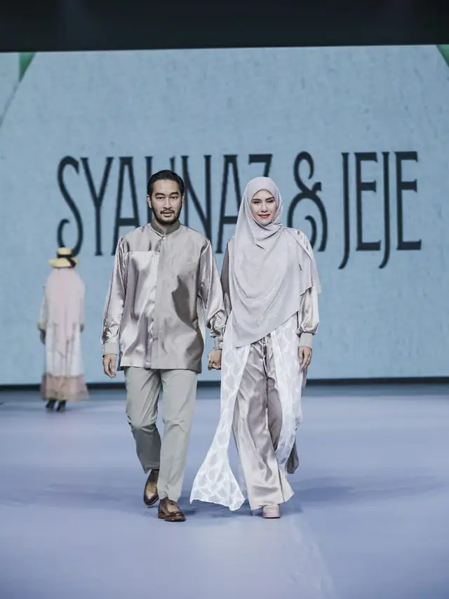 Syahnaz dan Jeje di fashion show