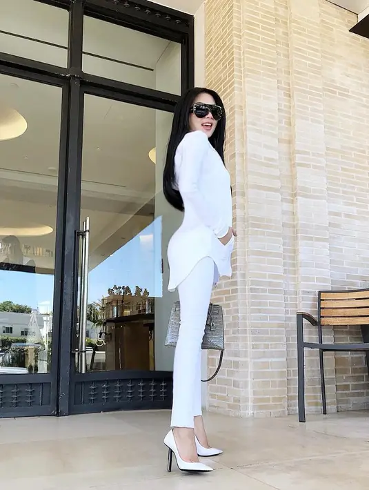 (Instagram/princessyahrini)