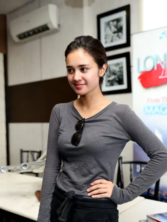 Ditemui di Bandara Soekarno Hatta, Tangerang, Jumat (6/11/2015), Michelle mengaku tak bisa move on dari masakan indonesia. (Andy Masela/Bintang.com)