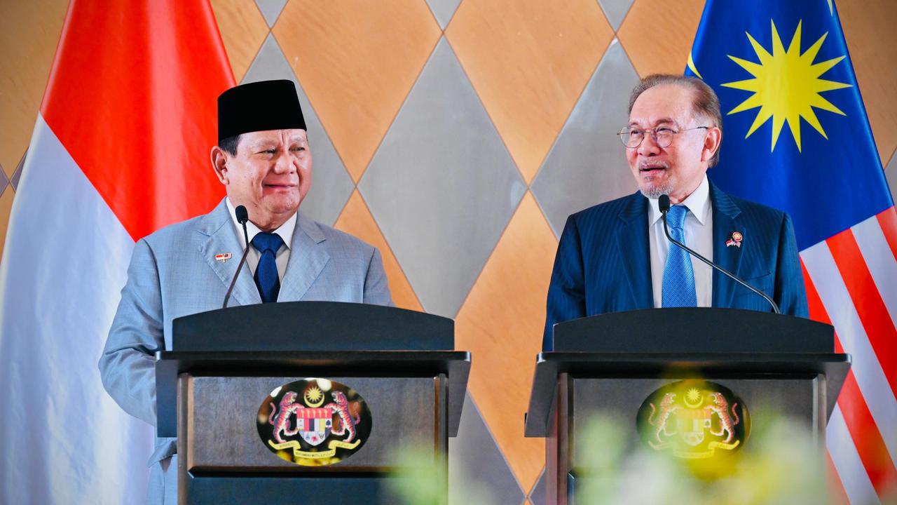 Di Depan PM Malaysia, Prabowo Sebut Setiap Negara yang Dikunjungi Butuh Produk Sawit Indonesia