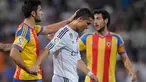 Real Madrid gagal memetik kemenangan saat bersua Valencia di jornada ke-36 La Liga Spanyol. Bermain di Santiago Bernabeu, Minggu (10/5/2015) dini hari WIB, Madrid harus puas meraih hasil imbang 1-1.