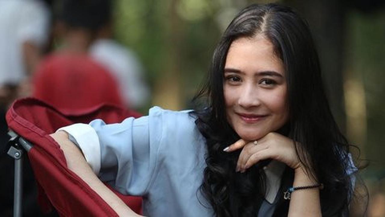 Prilly Latuconsina