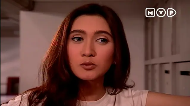 Nafa Urbach pada tahun 2000 (Foto: Youtube Multivision Plus)