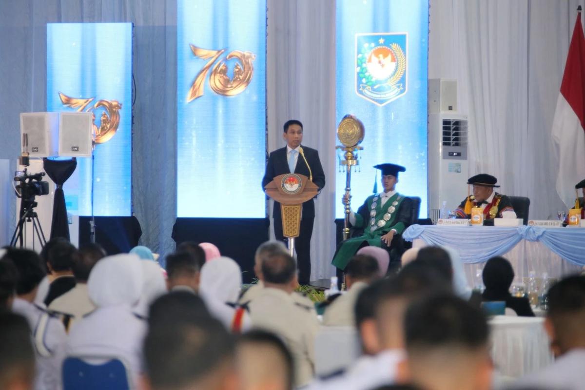 Wamendagri Akhmad Wiyagus saat menghadiri Sidang Senat Terbuka Dies Natalis ke-70 IPDN di Balairung Rudini, IPDN Jatinangor
