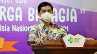 Wakil Menteri Kesehatan RI Dante Saksono Harbuwono membuka Seminar Nasional Kesehatan Lanjut Usia dalam rangka Puncak Peringatan Hari Lanjut Usia Nasional Tahun 2021 di Nusa Dua, Bali (17/6/2021). (Dok Kementerian Kesehatan RI/JS)