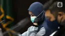 Terdakwa suap dan tindak pidana pencucian uang terkait pengurusan fatwa Mahkamah Agung untuk Djoko S Tjandra, Pinangki Sirna Malasari saat sidang di Pengadilan Tipikor Jakarta, Senin (7/12/2020). Sidang mendengar keterangan saksi, salah satunya Andi Irfan Jaya. (Liputan6.com/Helmi Fithriansyah)