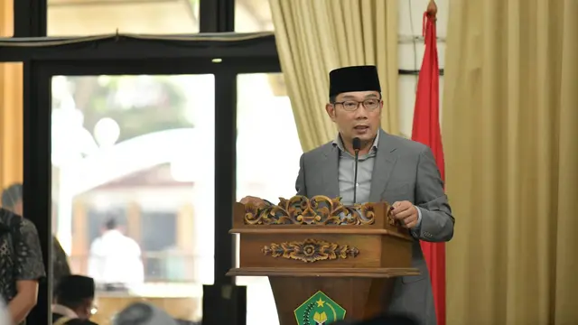Ridwan Kamil Lepas 413 Calon Jemaah Haji Kloter 34 asal Jawa Barat