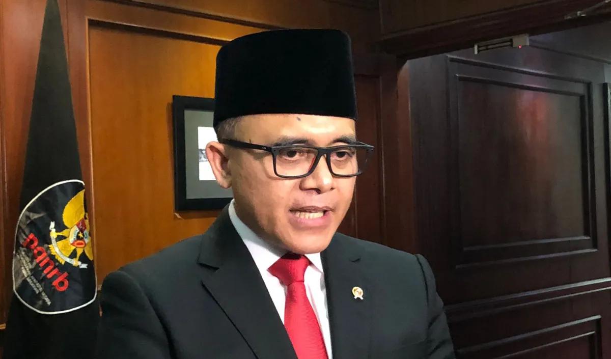 "Sehingga tidak bisa diintervensi siapapun, bahkan itu ditampilkan live di Youtube. Prosesnya juga kita tambahi pakai face recognition, sehingga tak ada lagi joki tes,"&nbsp;