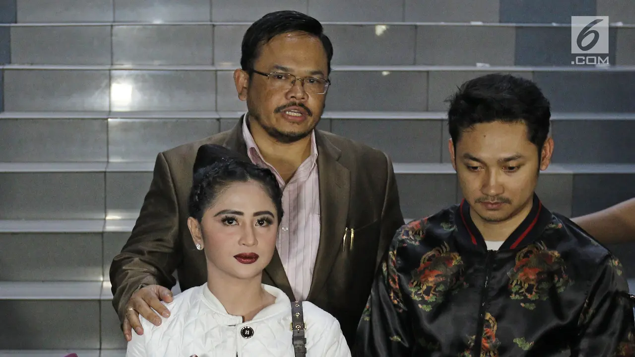 Pedangdut Dewi Persik
